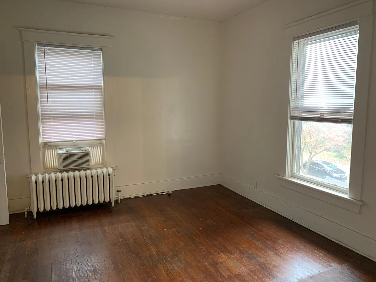 1 bed, 900 sqft, $950 — Photo 3
