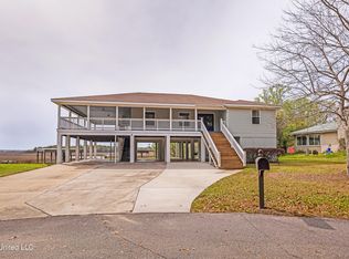 2209 Santa Cruz St, Gautier, MS 39553