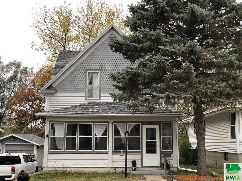 1st image of 2319 S Cedar St