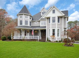 4 Shara Ct, Manorville, NY 11949