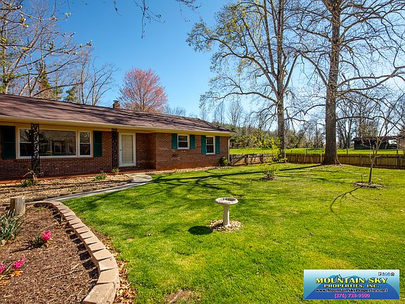 3rd image of 73 Hidden Meadow Ln