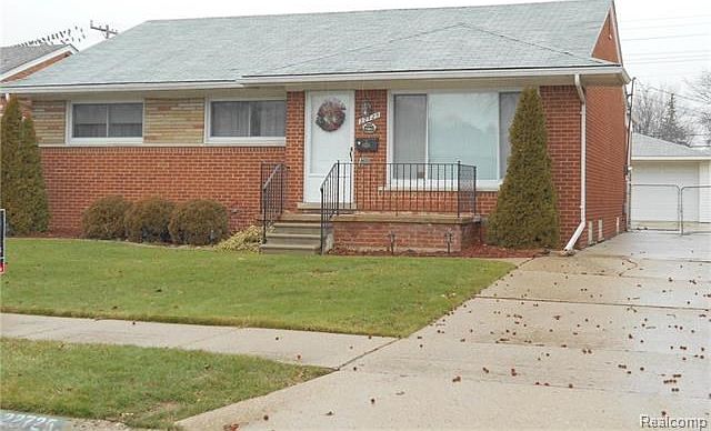 1st image of 22725 Amherst St