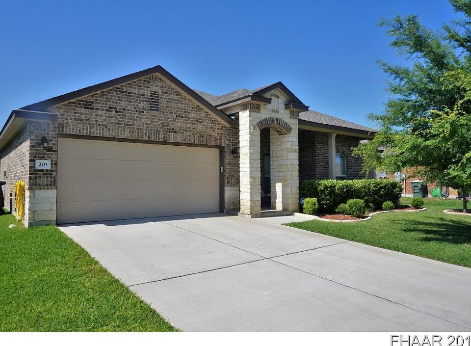 1st image of 203 Fred Patrick Dr