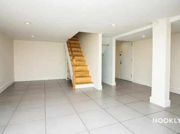 226 Suydam Street image 10 of 14