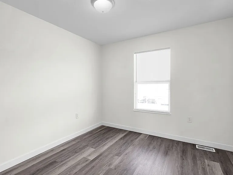 Morgan Glen — Photo 12