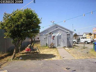 2nd image of 1864 23rd St