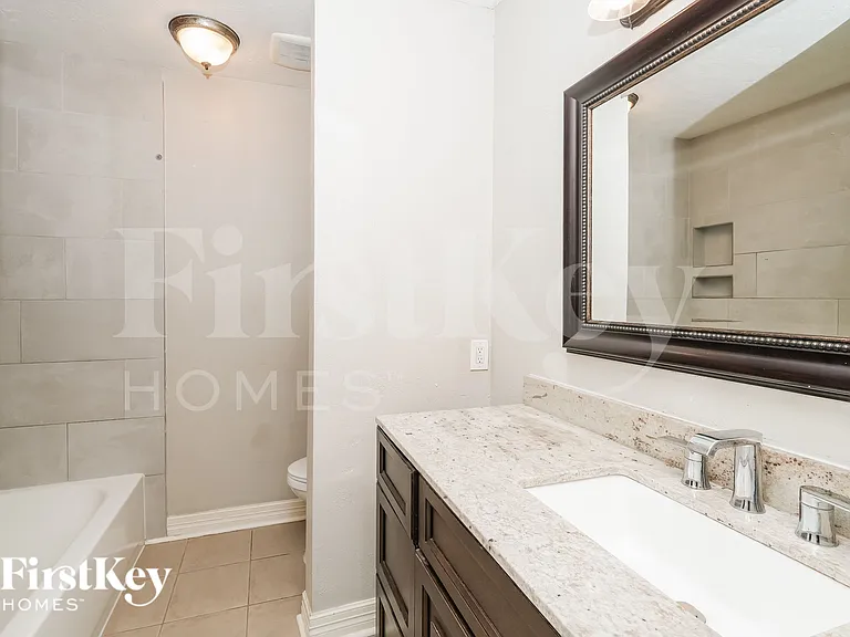 2411 Shady Brook Dr — Photo 15