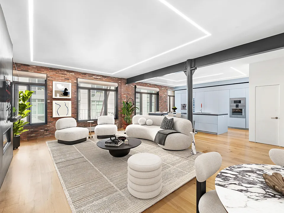525 Broome St #4