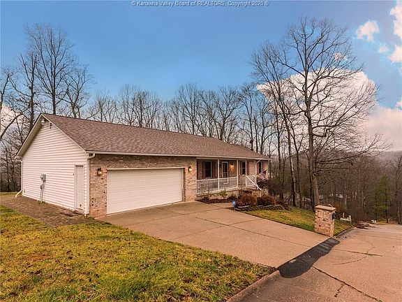 2nd image of 1113 Lynn Oak Dr