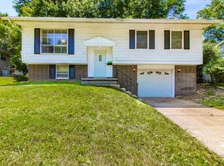 6421 N Devonshire Dr, Peoria, IL