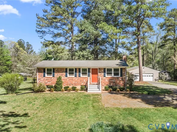 1218 Cheaneys Bridge Rd, Dunnsville, VA 22454