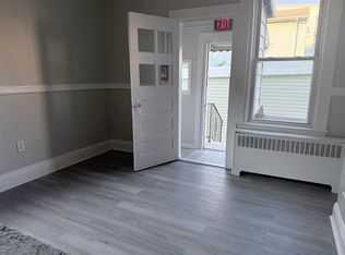 425-427 3rd Ave #B, Elizabethport, NJ 07206