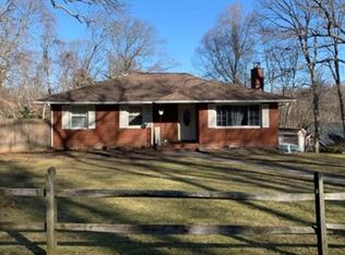 236 Dogwood Dr, Wading River, NY 11792