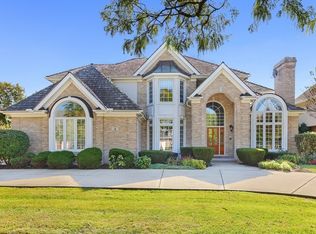 4 Clubside Ct, Burr Ridge, IL 60527