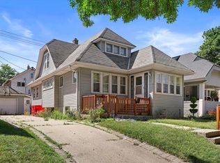 2771 N 56th St, Milwaukee, WI 53210