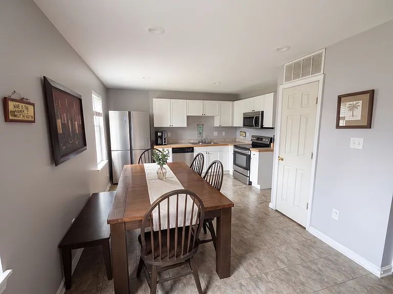 112 Stull Ct #1 — Photo 3