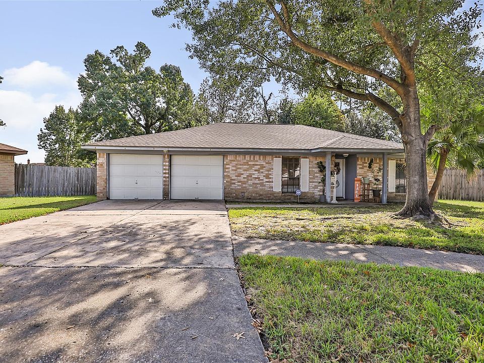 1st image of 7322 Foxbend Ln