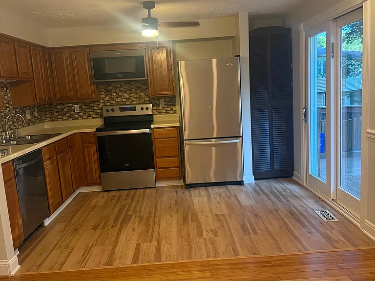 Dining room / Kitchen