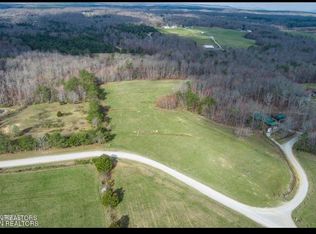 297 Hitchin Post Dr, Jamestown, TN 38556