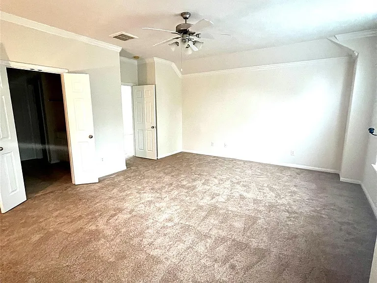 43 Nestlewood Pl — Photo 8