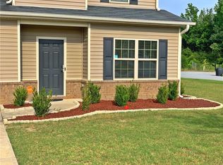 2 Forest Ridge Ct, Phenix City, AL 36869