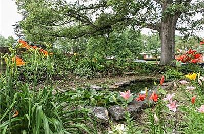 4th image of 524 Tom Van Arden Dr