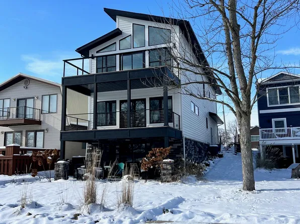 2131 Boulevard St, Rochester, IN 46975