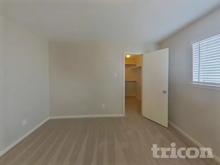 3602 Hill Springs Dr — Photo 11