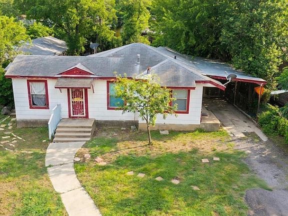 3rd image of 806 TULANE DR