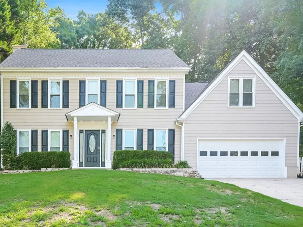 2570 Broadmoor Ct, Snellville, GA 30039