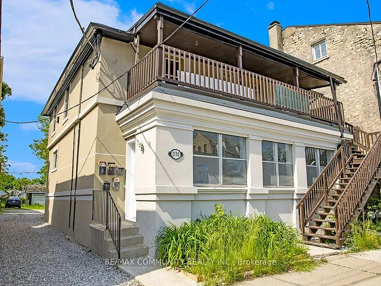 1130 King St E #1 — Photo 2