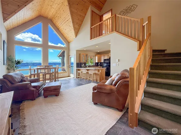 49 M Whidbey Island Drive, Everett, WA 98206