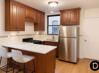 303 E 91st St #6W, New York, NY 10128