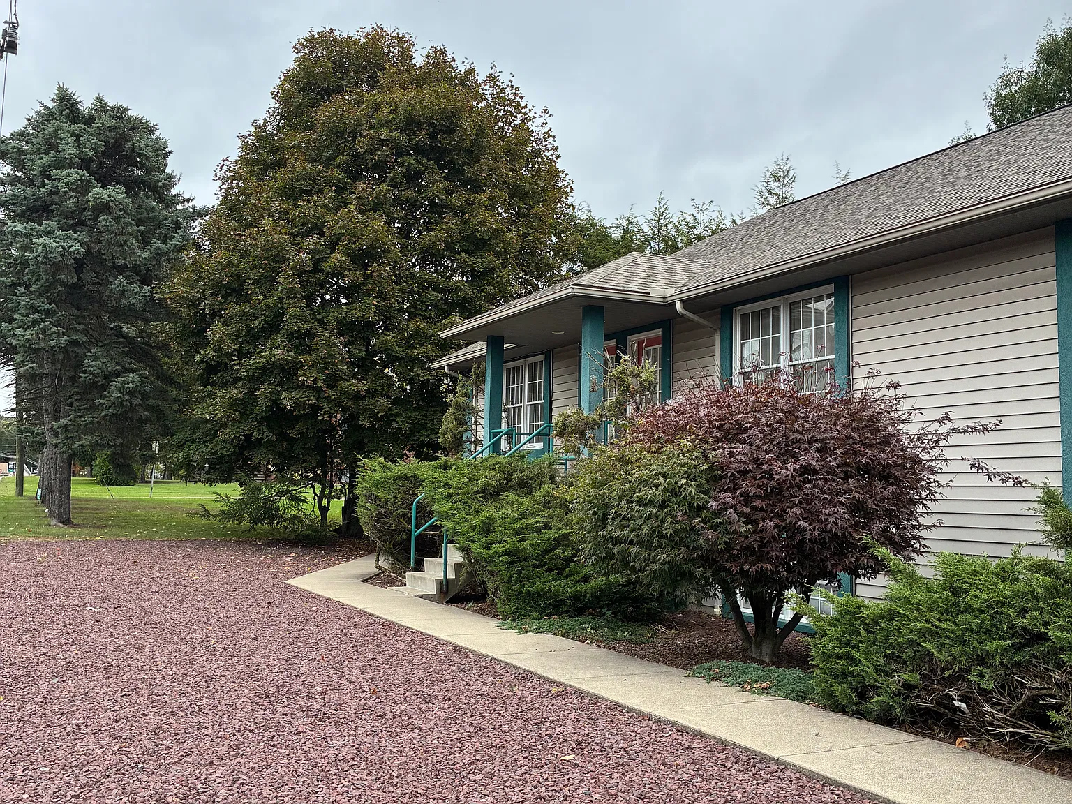 2 bed, 975 sqft, $1,100 — Photo 1