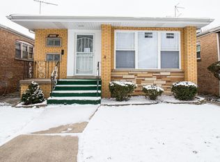 8946 S Euclid Ave, Chicago, IL 60617