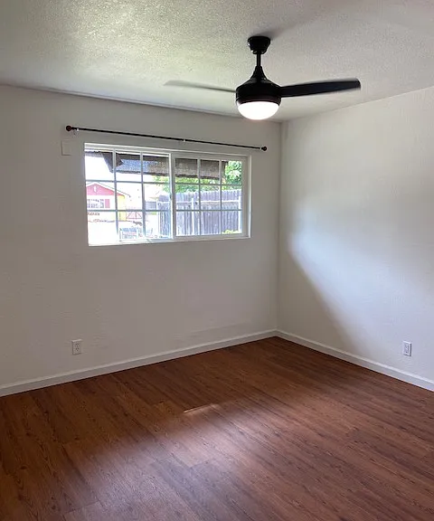 824 N Delancey Ave — Photo 12