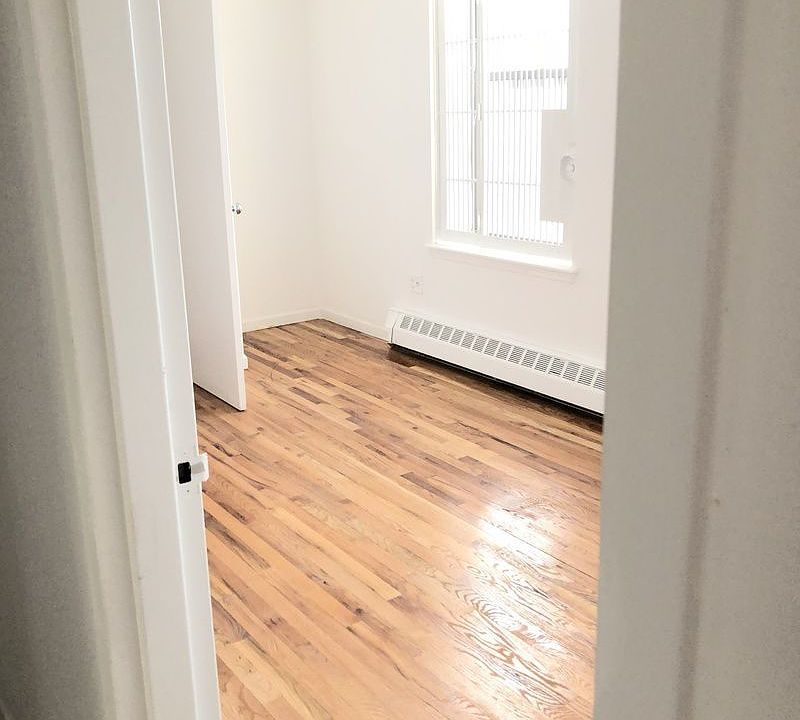 2nd image of 1050 Hancock St APT 4A