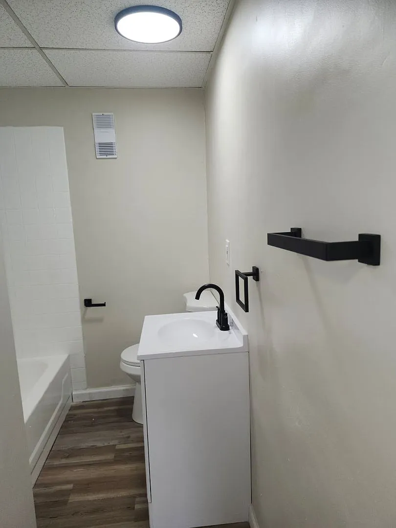 3 bed, 1390 sqft, $1,595 — Photo 2