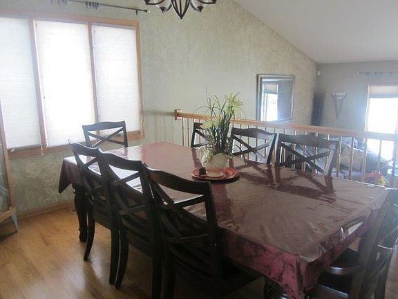 3rd image of 9056 N Somerset Ln