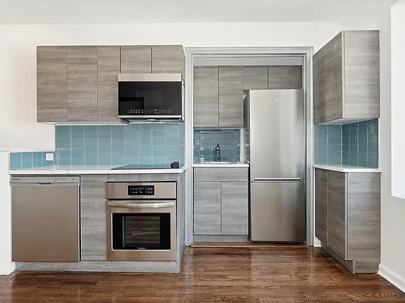 3rd image of 45 Tudor City Pl APT 2110