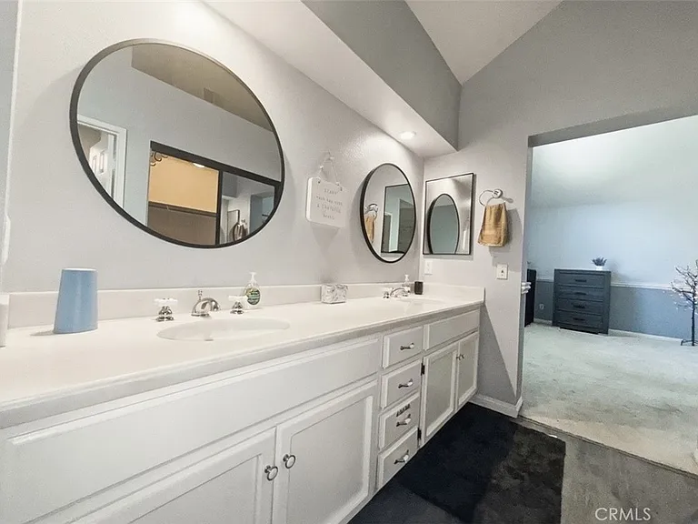 855 Avenida Bernardo — Photo 17