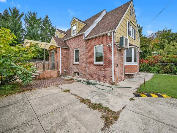 164-23 75th Road image 1 of 18