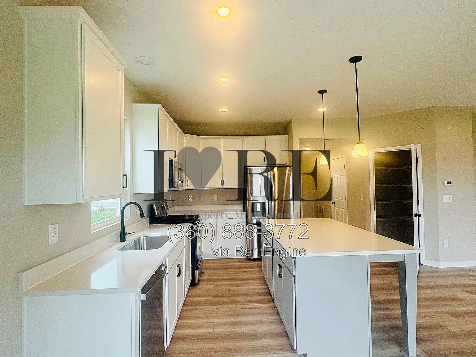 3 bed, 2.5 bath, 1908 sqft, $2,699 — Photo 4