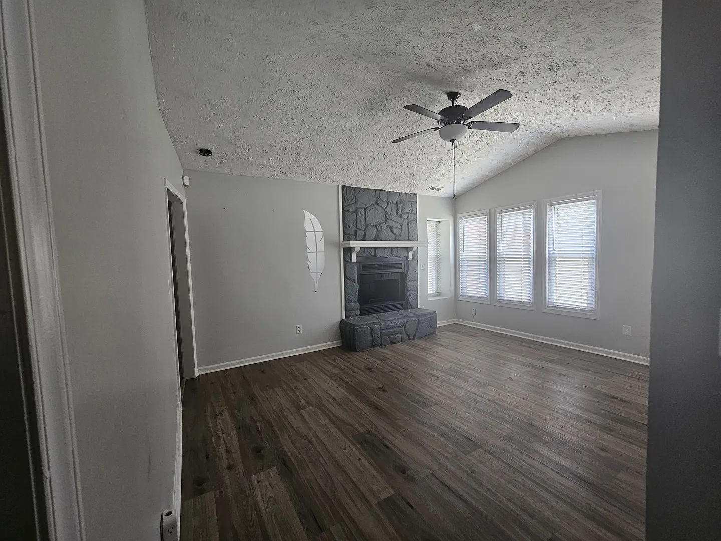 509 Auburndale Ln — Photo 4