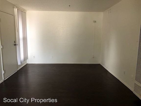 2nd image of 5945 Arroyo Dr APT 202