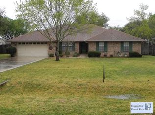 141 Bobwhite Trl, Seguin, TX 78155