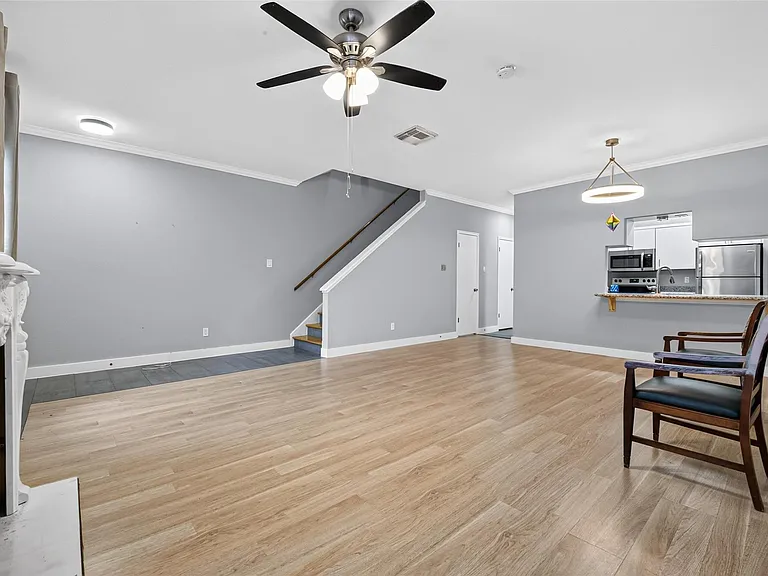 3780 Tanglewilde St #309 — Photo 6