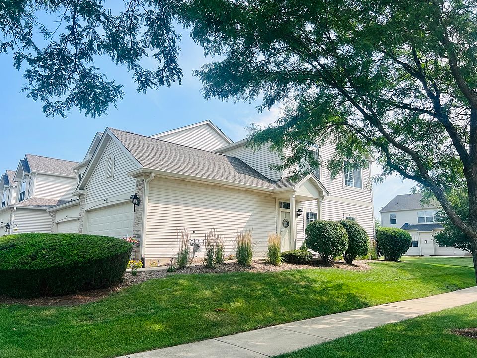 1704 Fredericksburg Ln Aurora, IL, 60503 Apartments for Rent Zillow
