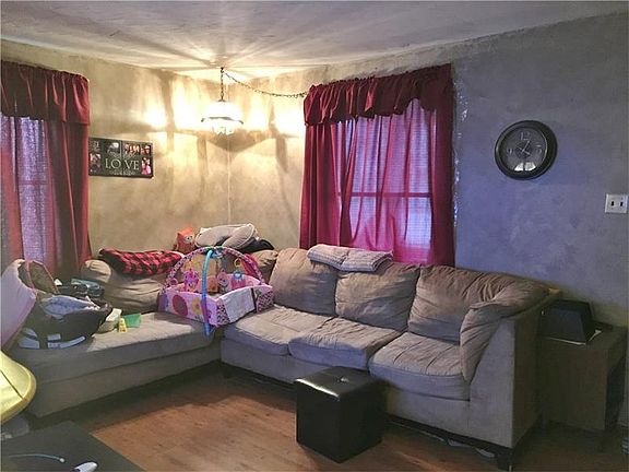 3rd image of 602 Franklin Ave