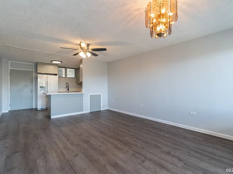 2001 Aupuni St #904 — Photo 11